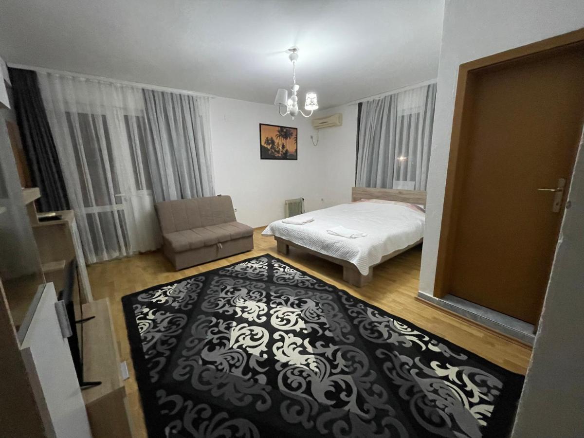 Apartments Dibra Ulcinj Esterno foto